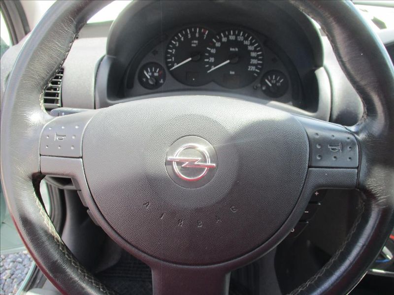 Opel Corsa 1,2 i, automat, klima, servis, - fotka 19 z 27
