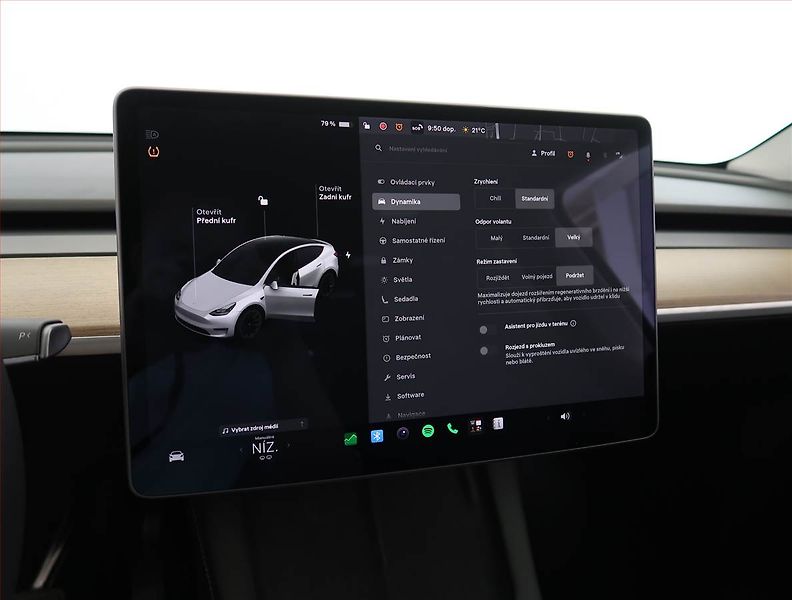 Tesla Model Y (2021) Long Range AWD 75kWh, SoH 91% - fotka 20 z 33
