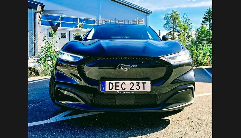 Ford Mustang Mach-E Long Range 360 kamera Tažné  - fotka 5 z 29
