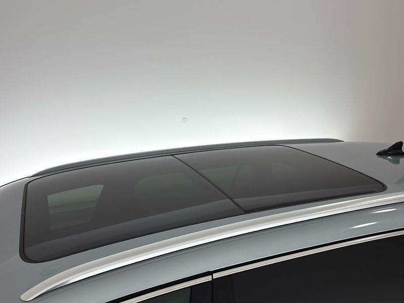 Volkswagen Passat R-Line People - fotka 27 z 31