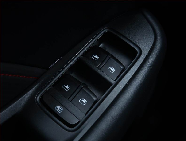MG ZS (2024) 1.5, ČR,1.maj, Serv.kniha - fotka 17 z 19