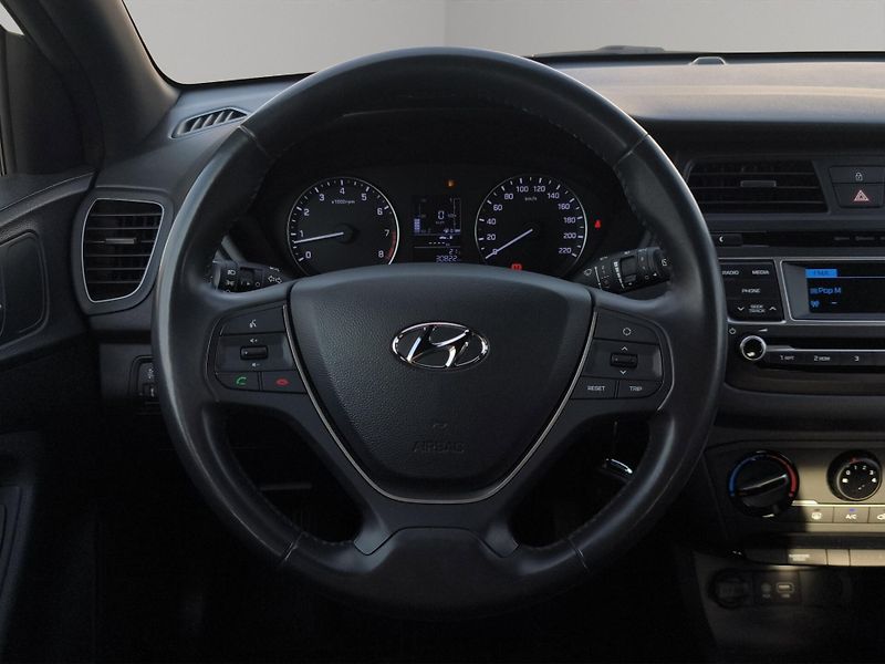 Hyundai i20 (2018) 1.2i 55kW, ČR, 1. Maj., Klima - fotka 10 z 20