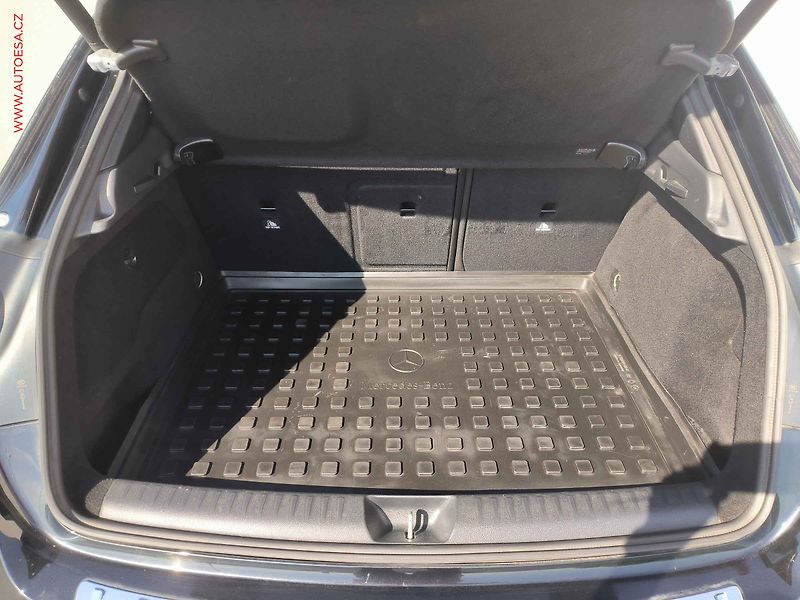 Mercedes-Benz GLA (2016) 2.2CDi 200d 4Matic, ČR - fotka 7 z 24