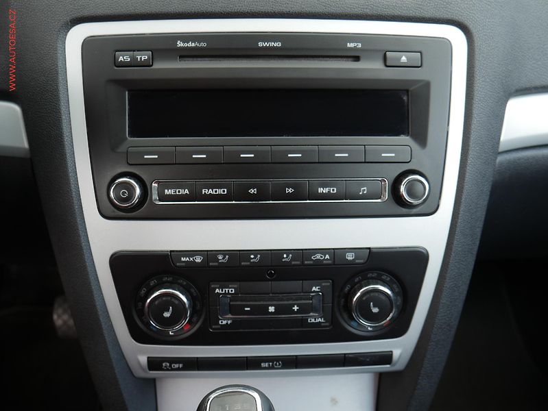 Škoda Octavia (2012) 1.2TSi, Ambition, TZ - fotka 14 z 16