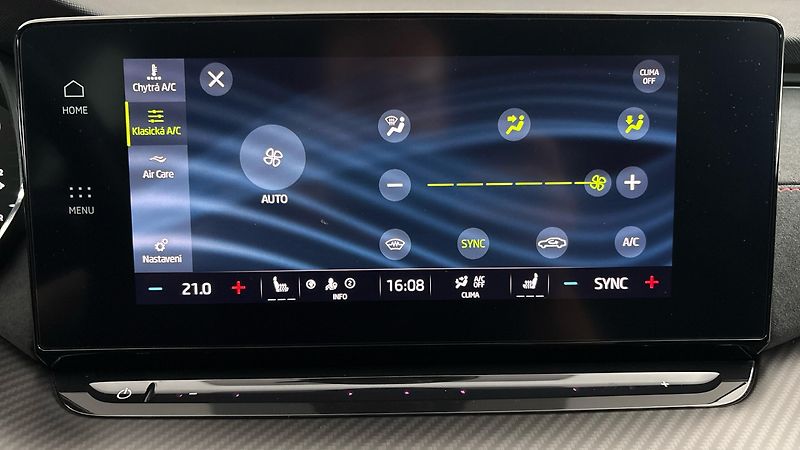 Škoda Octavia 2.0 TDI DSG 4x4 RS Combi - fotka 25 z 27