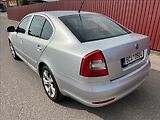 Škoda Octavia 1,6 TDi KLIMA ROZVODY SERVIS - náhled 8