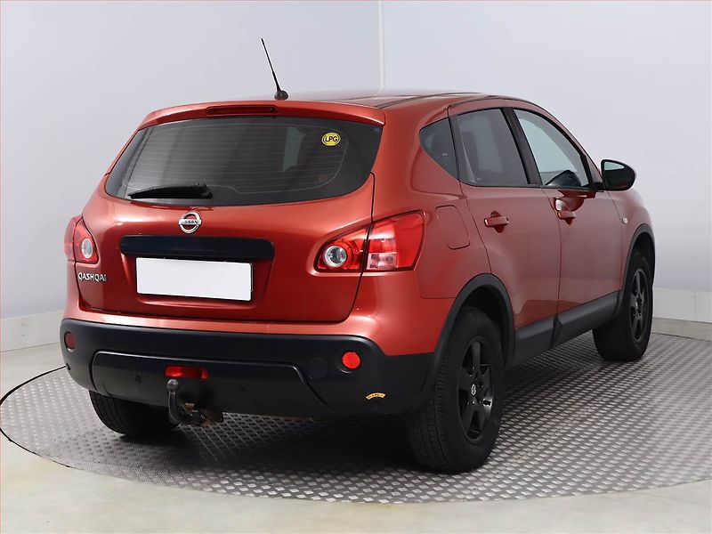 Nissan Qashqai (2009) 1.6, LPG, po STK, Tažné - fotka 5 z 14
