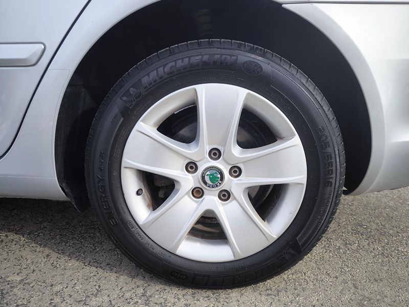 Škoda Octavia 1,4TSI 90kW 1 MAJITEL - fotka 10 z 49
