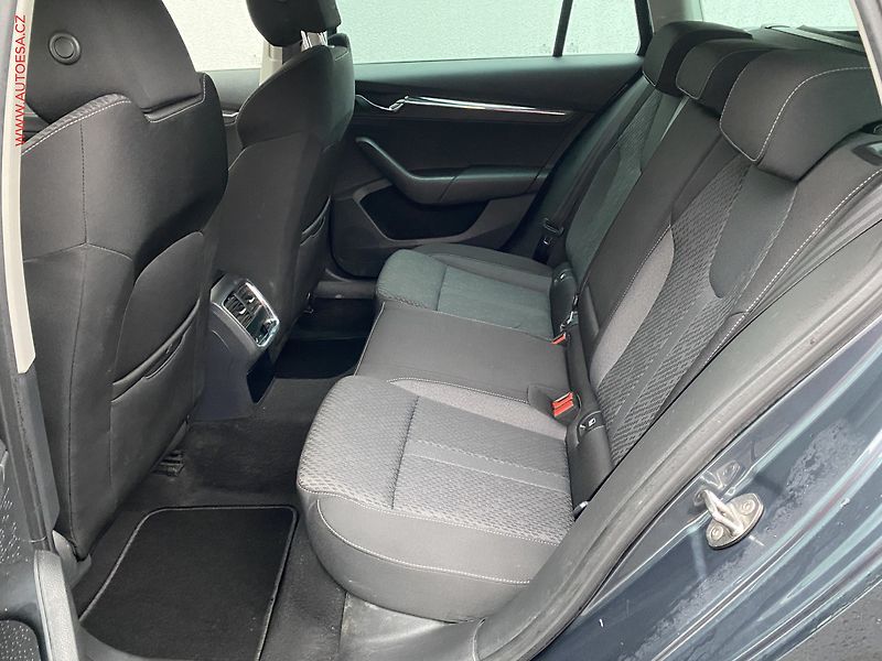Škoda Octavia (2020) 2.0 TDi, Style, DSG, TZ - fotka 10 z 21