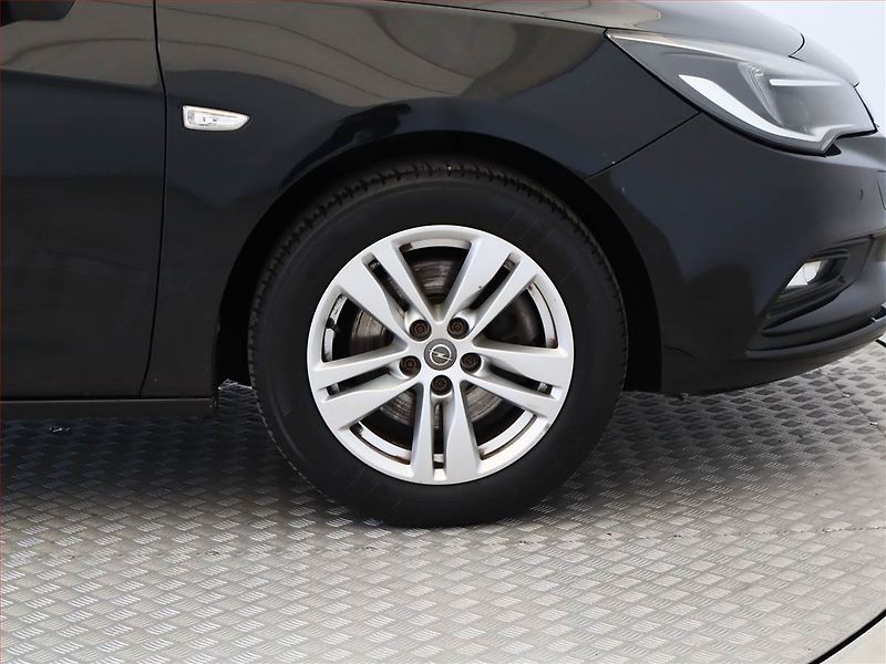Opel Astra (2017) 1.6 CDTI, Automat, Navi - fotka 13 z 14