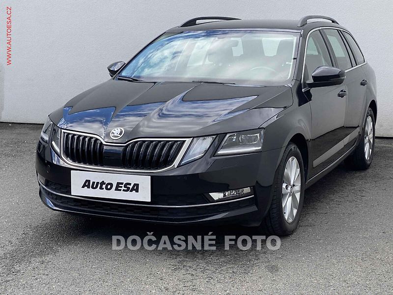 Škoda Octavia (2017) 1.6 TDi, 2.maj,ČR, Style, LED - fotka 3 z 16