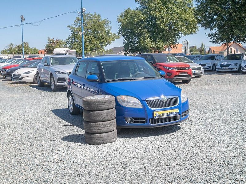 Škoda Fabia (2010) 1.2HTP 51KW AC - PO SERVISU - fotka 3 z 35