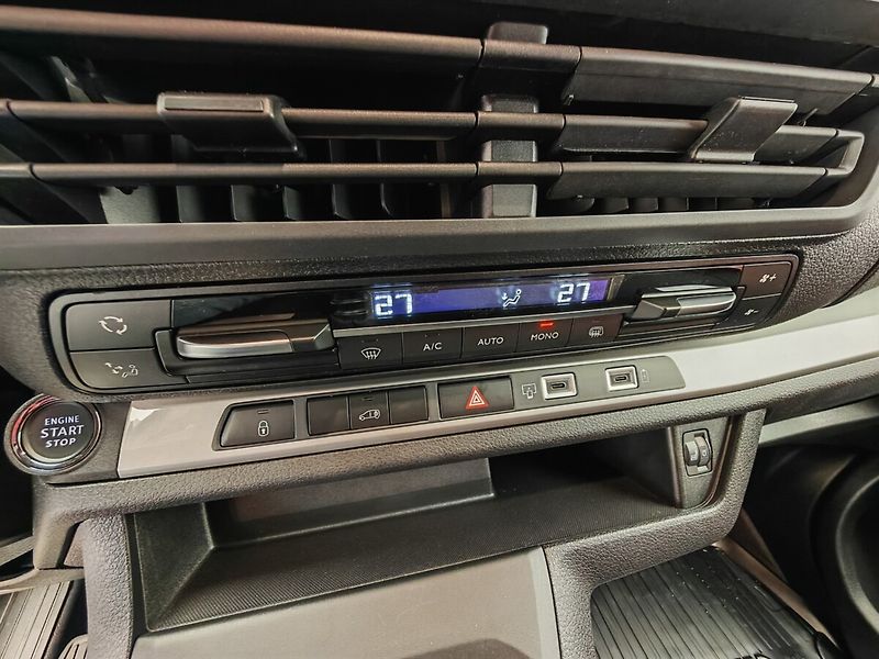 Toyota ProAce Panel Van L1 - 2.0L Diesel 144 - fotka 19 z 22