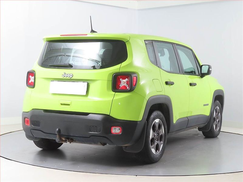 Jeep Renegade (2019) 1.0 T-GDI, Tempomat - fotka 5 z 14