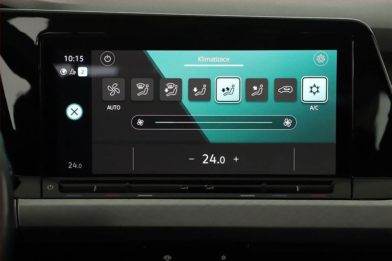 Volkswagen Golf (2023) Life 2.0 TDI, Automat - fotka 18 z 20