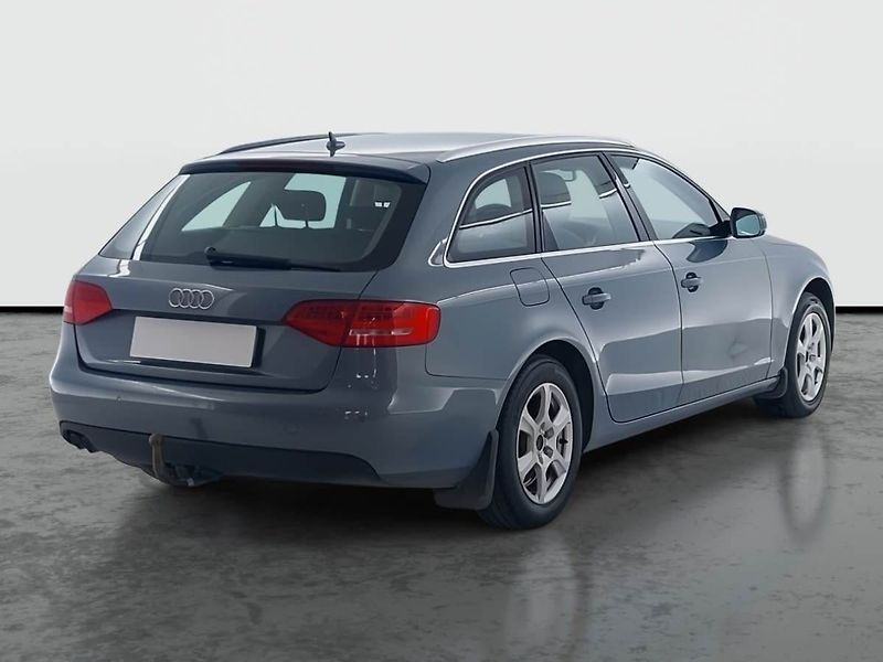 Audi A4 (2011) 2.0 TDI, Xenony, Tempomat - fotka 5 z 19