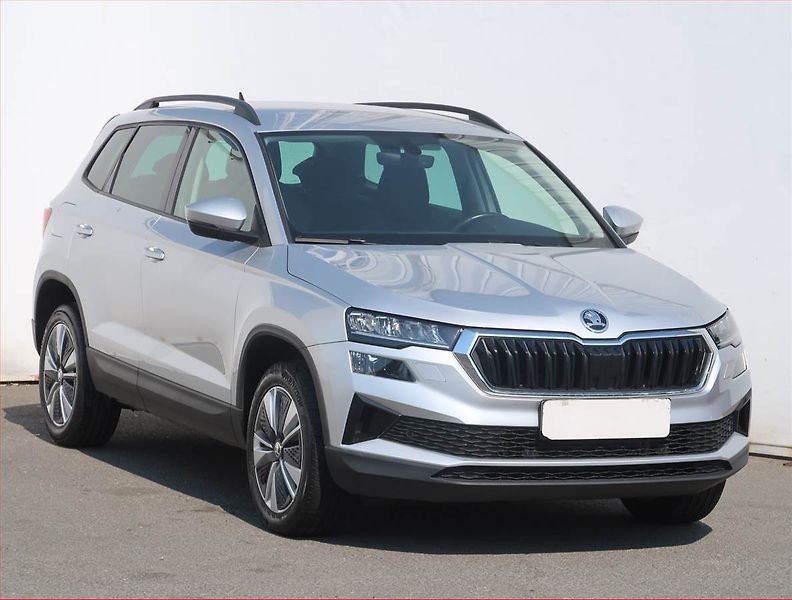 Škoda Karoq (2023) 1.5 TSI, digi klima - fotografie inzerátu