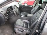Volkswagen Touareg 3,0 TDI, DSG,servis,el.tažné - náhled 13