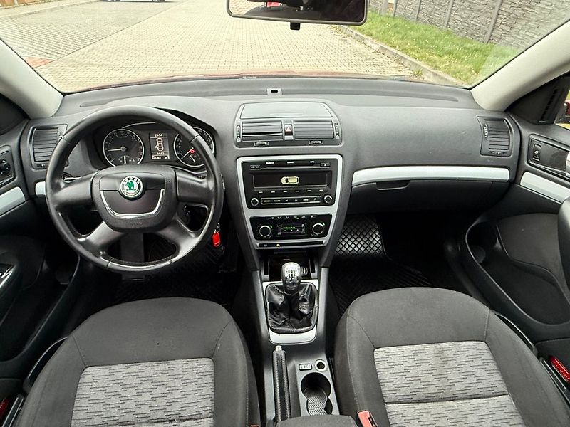 Škoda Octavia (2009) - fotka 23 z 30