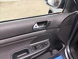 Volkswagen Golf 1,6 TDi 77 KW DSG NAVI PDC - náhled 24