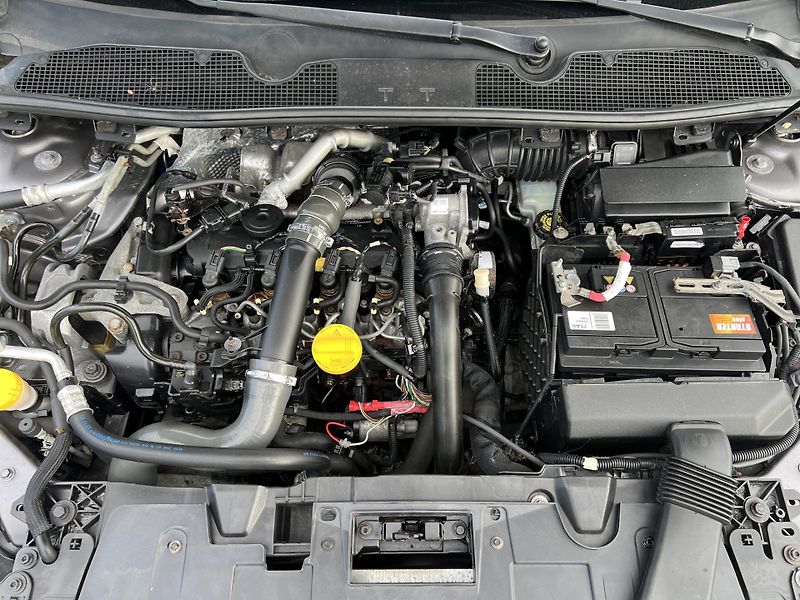 Renault Mégane 1.5DCi KLIMA TEMPOMAT odp.DPH - fotka 37 z 44