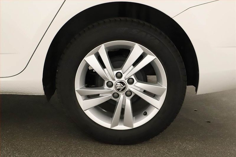 Škoda Fabia (2022) Ambition 1.0 TSI, ČR,1.maj - fotka 11 z 16