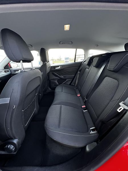 Ford Focus 1.5 EcoBlue Titanium X TZ DPH - fotka 21 z 25