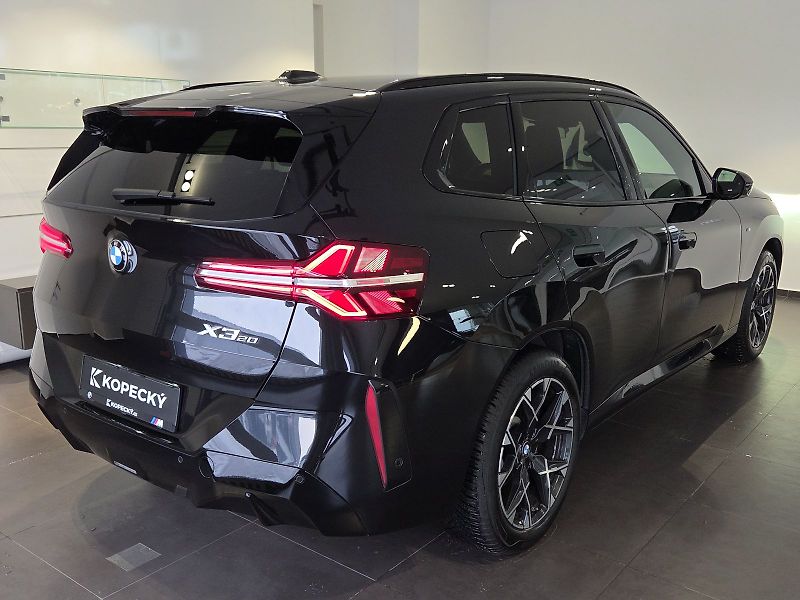 BMW X3 (2025) 20i xDrive M Sport - fotka 6 z 16