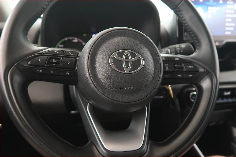 Toyota Yaris (2024) 1.5 VVT-i Hybrid - fotka 17 z 19