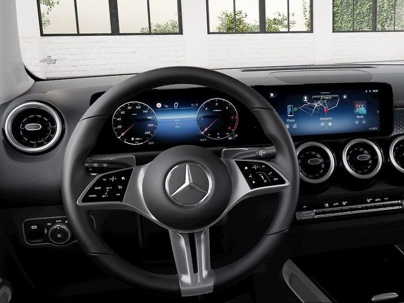 Mercedes-Benz GLB (2026) 180 d - fotka 6 z 9