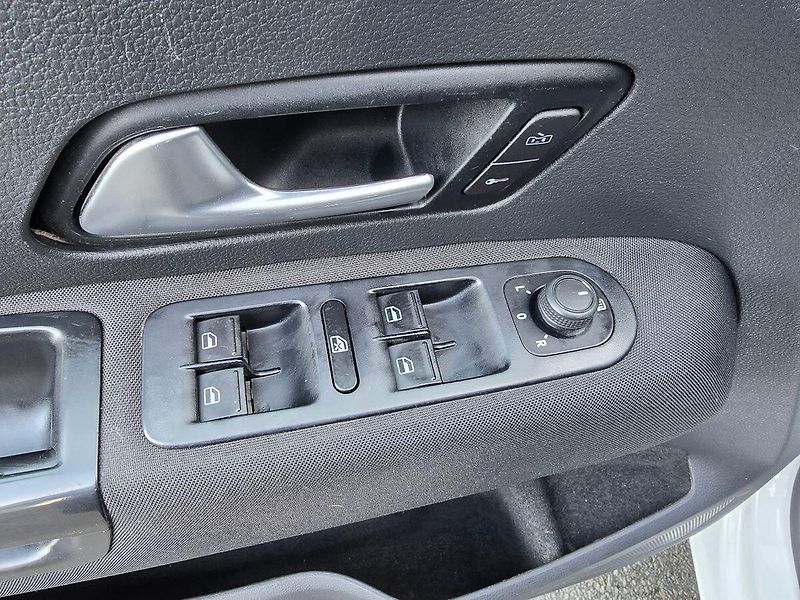 Volkswagen Amarok 150kW 4x4 DSG TAŽNÉ DPH - fotka 15 z 24