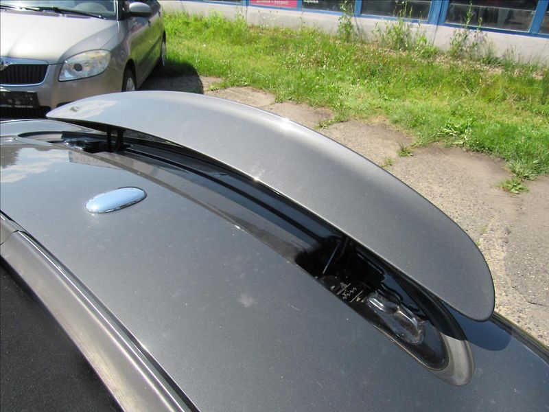 Mini Cooper 1,6 i 90kW Roadster Cabrio - fotka 27 z 43