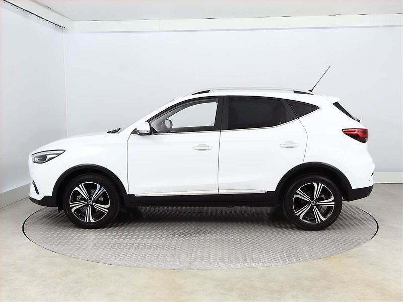 MG ZS (2023) Essential 1.5, Serv.kniha - fotka 3 z 14