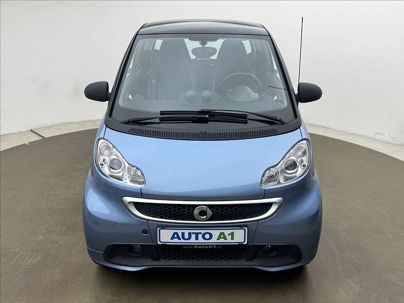 Smart Fortwo 1,0 AUTOMAT DPH NOVÁ STK ČR - fotka 2 z 28
