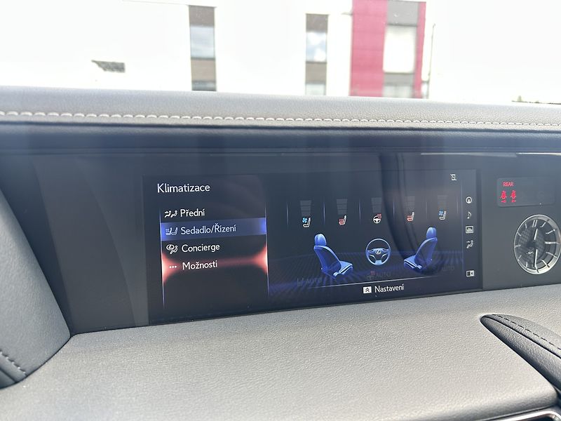 Lexus LC 500 Sport+ 5.0 V8 - fotka 23 z 34