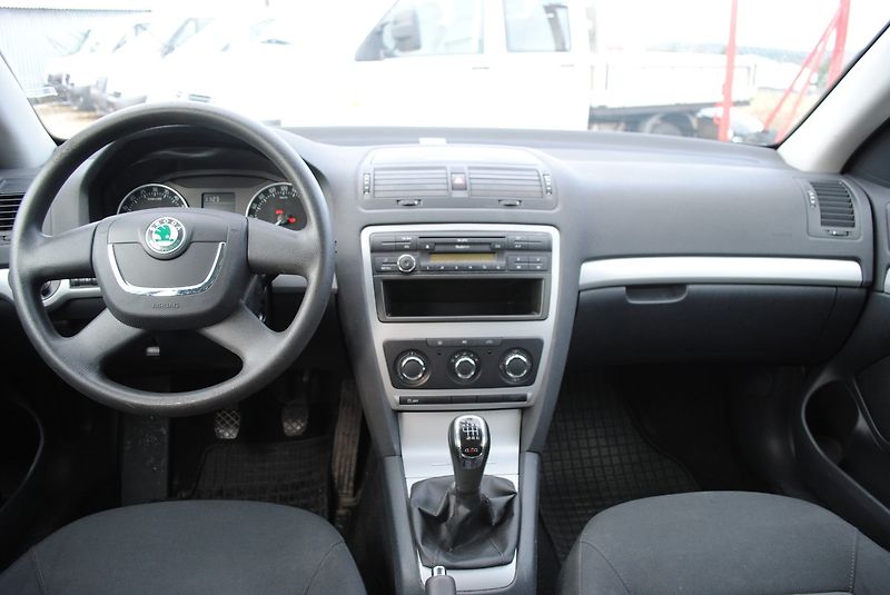 Škoda Octavia 1,6 TDI 4x4 - fotka 13 z 19