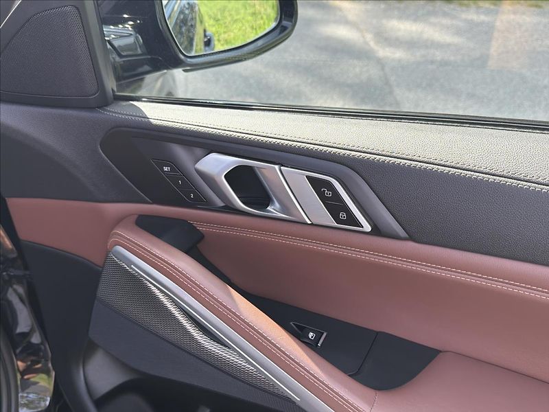 BMW X6 3,0 xDrive 40i Mpaket ČR DPH - fotka 23 z 49