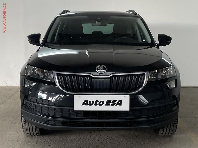 Škoda Karoq (2019) 1.6 TDi, Style, DSG, navi, - fotka 2 z 16