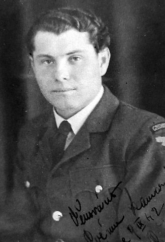Válečný letec Václav Švec, příslušník 311. čs. bombadovací perutě RAF., zdroj: Se svolením SLA Most