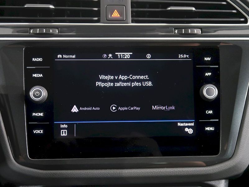 Volkswagen Tiguan (2022) EDICE URBAN 2.0TDI 110KW 4x4 D - fotka 24 z 35
