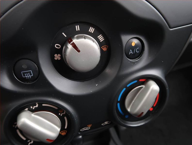 Nissan Micra (2015) 1.2 12V, ČR,1.maj, Serv.kniha - fotka 16 z 17