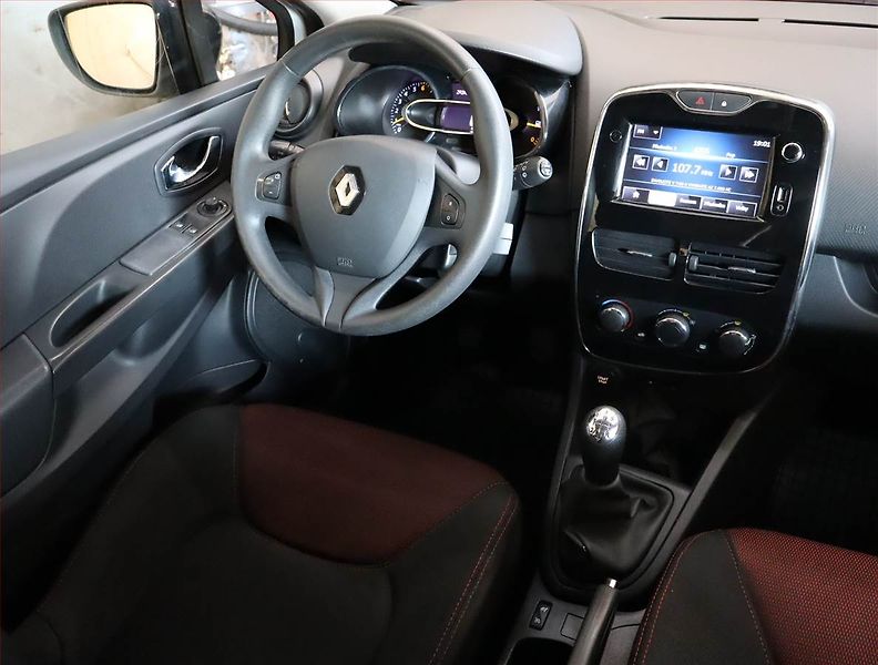 Renault Clio (2013) 1.2 16V, Tempomat - fotka 7 z 20