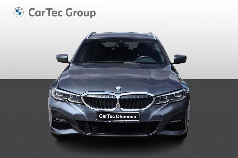 BMW Řada 3 320d xDrive Touring - fotka 2 z 14