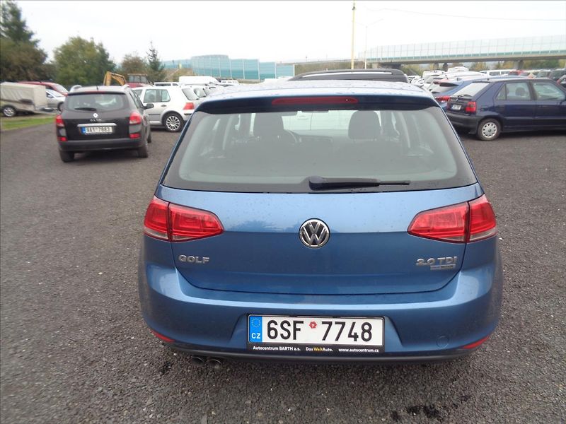 Volkswagen Golf 2,0   TDI - fotka 7 z 16