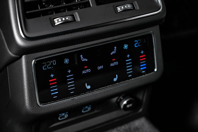 Audi RS 6 Avant Dynamic Plus Keramiky - fotka 19 z 26
