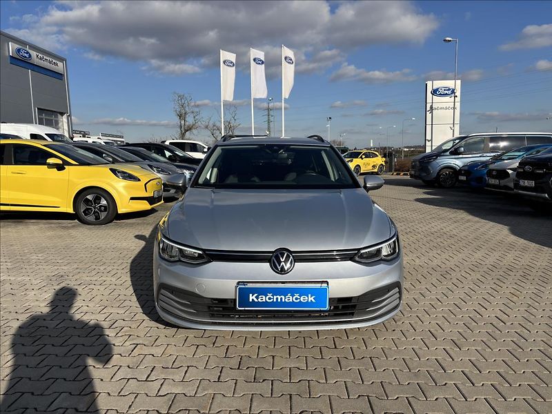 Volkswagen Golf 1,5 eTSI EVO 110 kW Life DSG - fotka 8 z 30