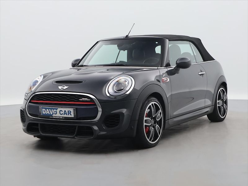 Mini Cooper 2,0 i JCW 170kW Cabrio Manual - fotka 3 z 39