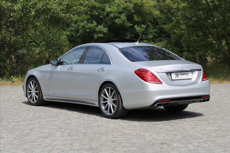 Mercedes-Benz Třídy S S 63 AMG/25.200km/TOP/CZ - fotka 42 z 46