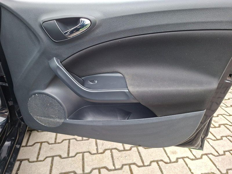 Seat Ibiza (2014) FR 1.2TSI 77kW - fotka 21 z 34