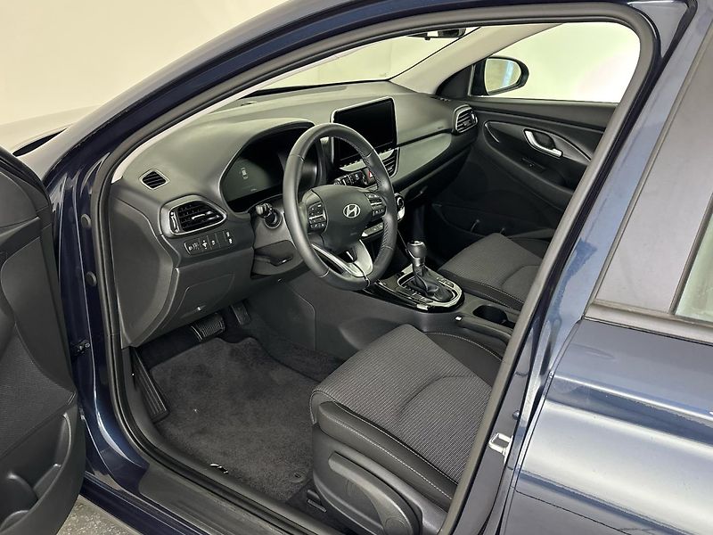 Hyundai i30 Smart DCT - fotka 6 z 27